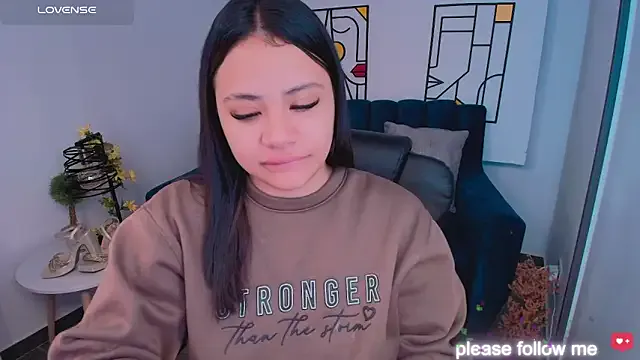 Naked Nicemiiaa7_ wants you to fuck her body now nicemiiaa7_ from StripChat