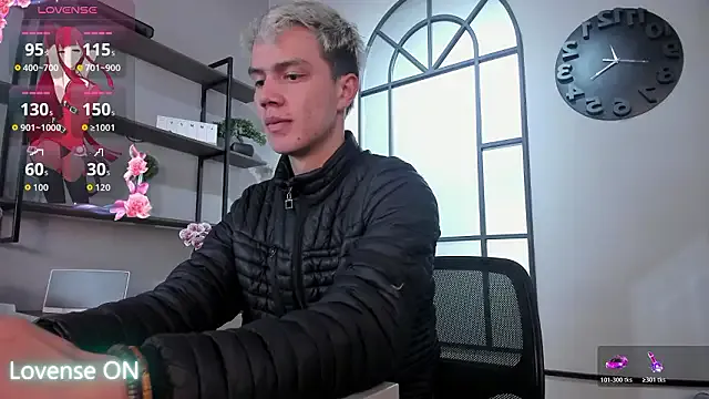 nicktorn from StripChat