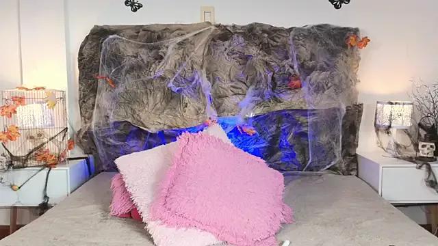 NicolMiller4 from StripChat