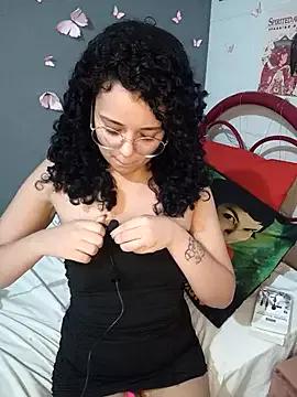 Hot NinaSweet2 wants you to fuck her body now NinaSweet2 from StripChat