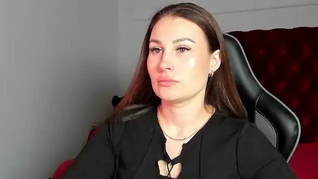 NoraFoxes from StripChat