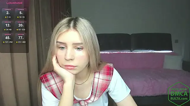 Olivia1Taylor1 from StripChat