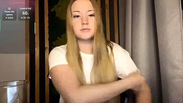 Explore 23 years old PandaFluff from StripChat PandaFluff from StripChat