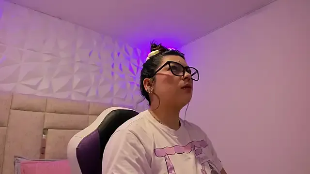 PauletteJ from StripChat