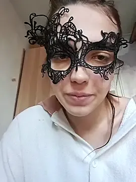 PearMaki from StripChat