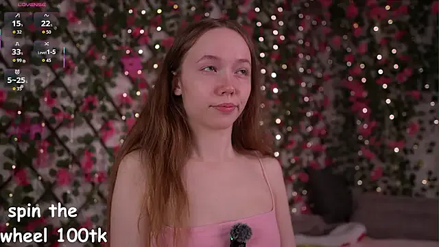 Petite_Polly from StripChat