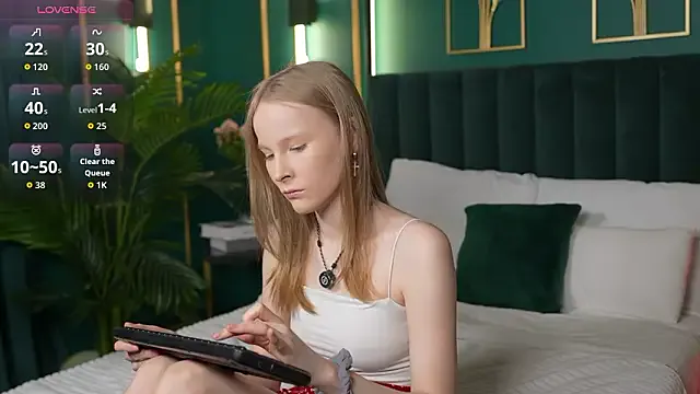 Playful_GND from StripChat