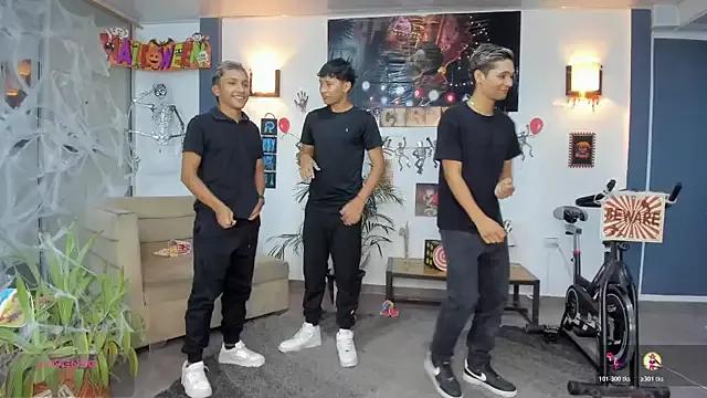 Watch StripChat's Playhardsexx Playhardsexx from StripChat