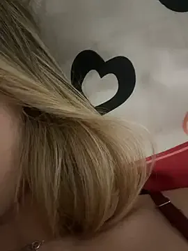 privsloirinha from StripChat