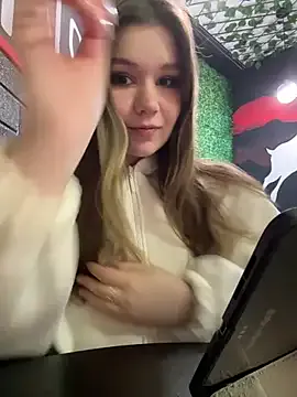 PumaShyXD from StripChat