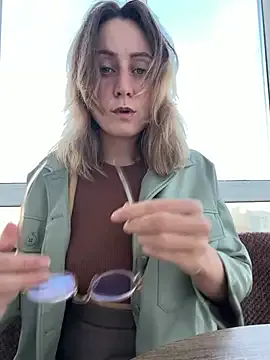 Puzdosia from StripChat