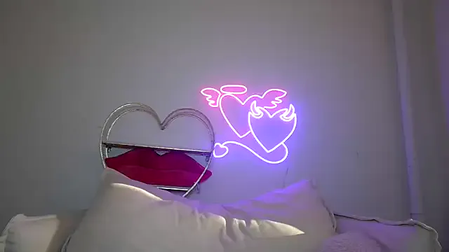 quinnmariexo from StripChat