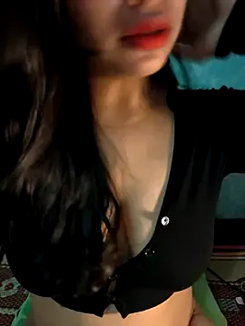 Masturbate to cute slut QuynhAnh_2k1 QuynhAnh_2k1 from StripChat