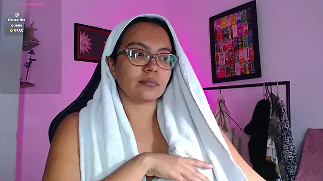 Rachell__420 from StripChat