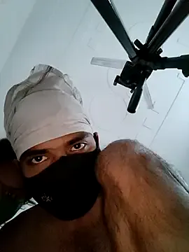 Radhaji88 from StripChat