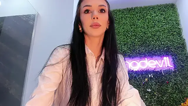 realhotfallingdevil from StripChat