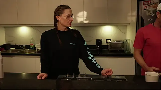 RhiCon from StripChat