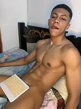 RickyEbony from StripChat
