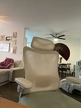 rileylovesyou from StripChat