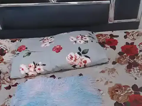 roseendoo1 from StripChat