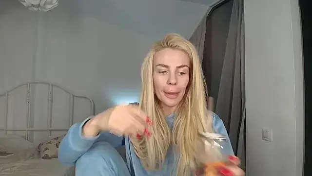 StripChat Roshana16 Roshana16 from StripChat