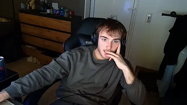 Rudi2007Eye from StripChat