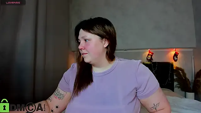 Ruth_Oliver from StripChat