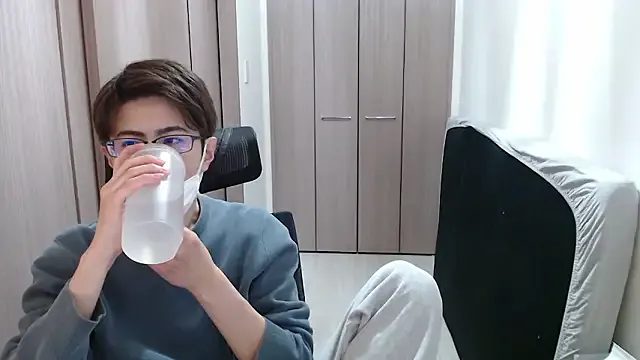 ryota__ty from StripChat