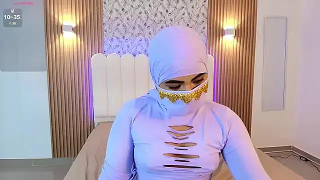 Check out sweet performer SaharaGoddess SaharaGoddess from StripChat