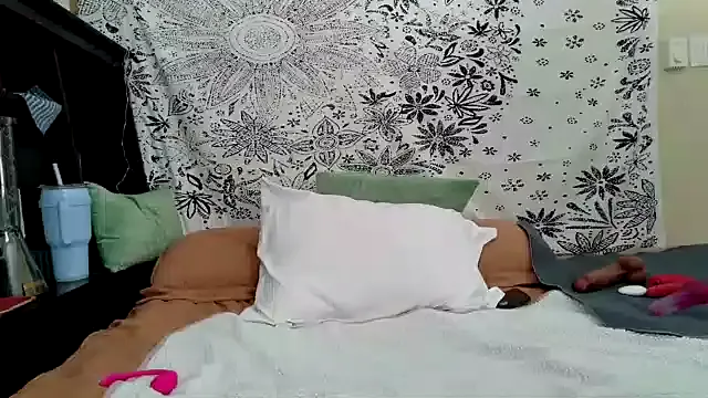 sareberr420 from StripChat