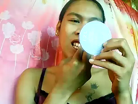 Savanna_White from StripChat