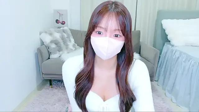 Seira__nn from StripChat