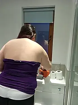 Sexy_Binxy from StripChat