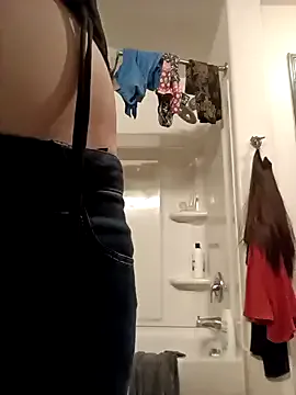 Live desires and freaky indulgence with StripChat's experienced SexyB214 SexyB214 from StripChat