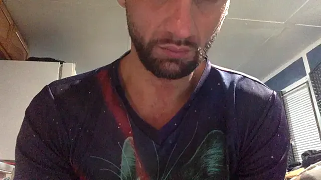 sexyhotstud12 from StripChat