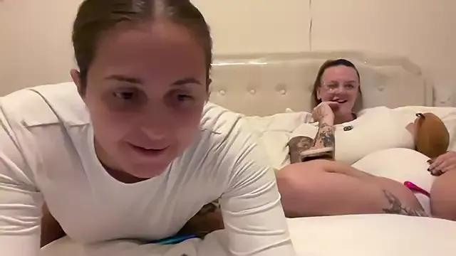 Explore StripChat's Sexyyduoxx Sexyyduoxx from StripChat