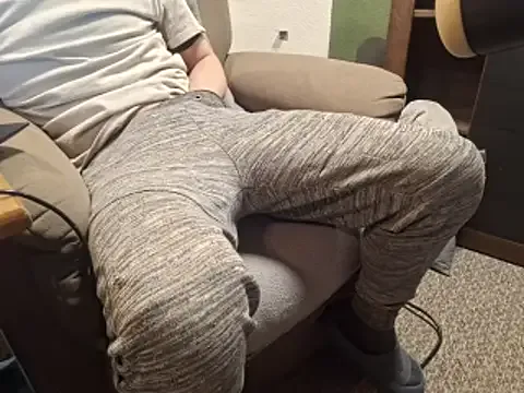 ShyGuyWannaTry from StripChat