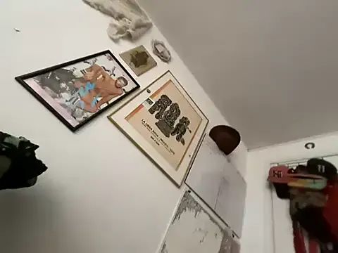 Siriss_boyrag from StripChat