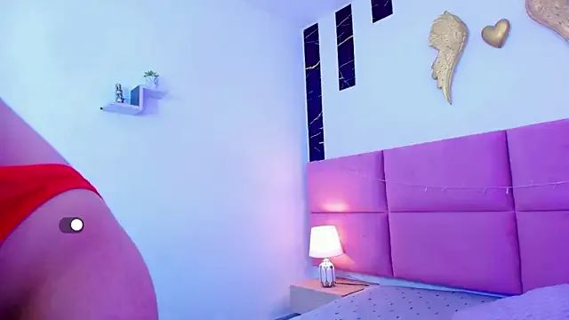 Skyee_angel from StripChat