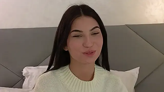 SlowSweetWhispe from StripChat