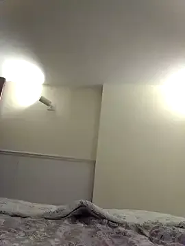 SoakedUpKitty- from StripChat