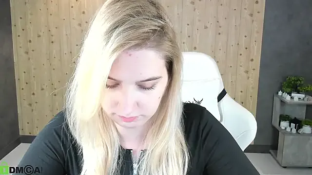 SoftLana from StripChat