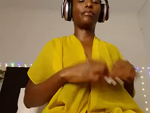 SoftRosee from StripChat