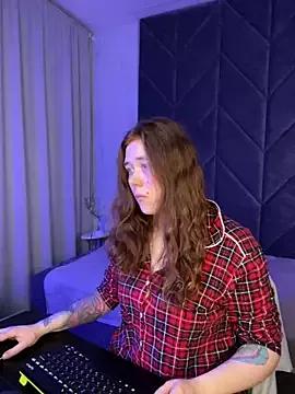 Discover SophiePure, she wants to masturbate for you SophiePure from StripChat