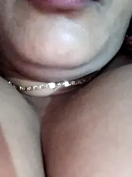 spicysuhana from StripChat