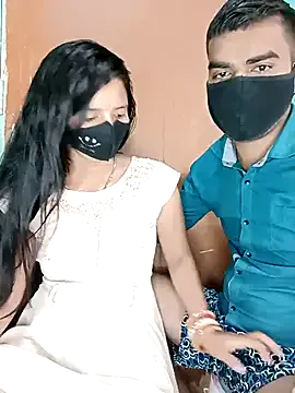 Suhani512 from StripChat