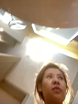 Sunflower-77 from StripChat