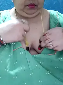 tamilthanushri from StripChat