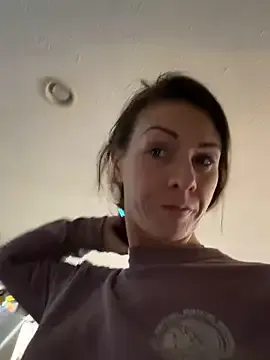 tastemecaroline from StripChat