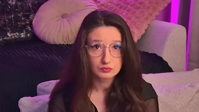 Sweet TheaMalekoo wants you to fuck her body now TheaMalekoo from StripChat